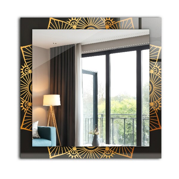 Espelho com moldura decorada com padrão de mandala