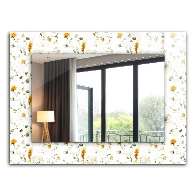 Espelho com moldura decorada com padrão de folhas e flores
