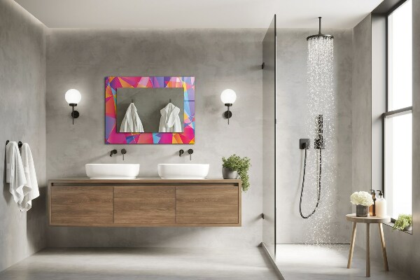 Espelho decorativo com motivos geométricos coloridos