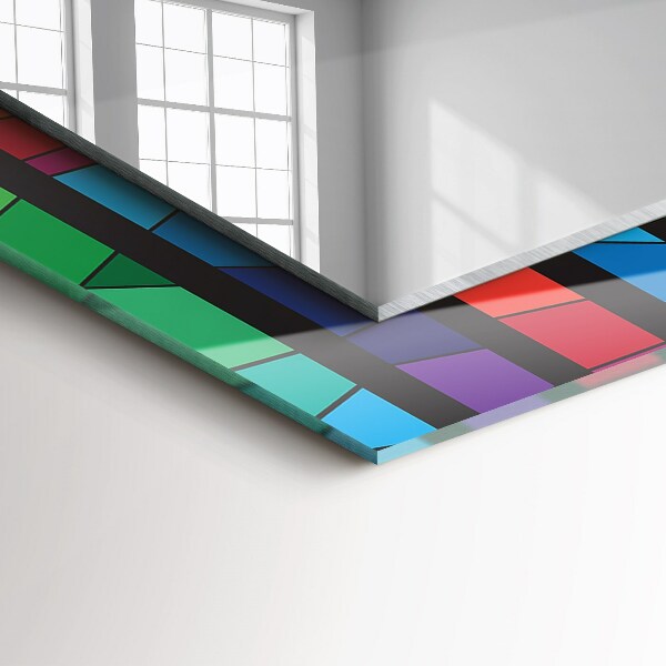 Espelho com moldura decorada com fitas de vidro coloridas