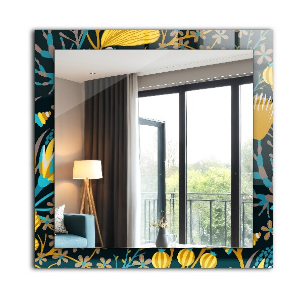 Espelho decorativo com motivos de pétalas
