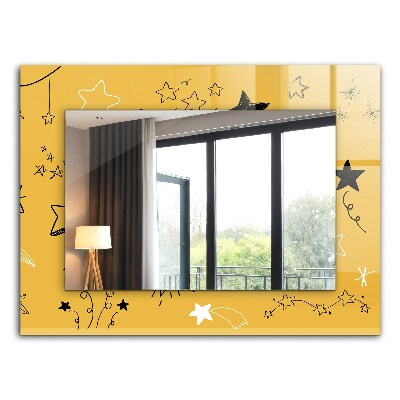Espelho com moldura decorada com motivos de estrelas