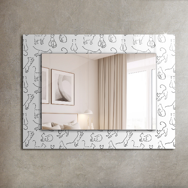 Espelho com moldura decorada de folhas verdes