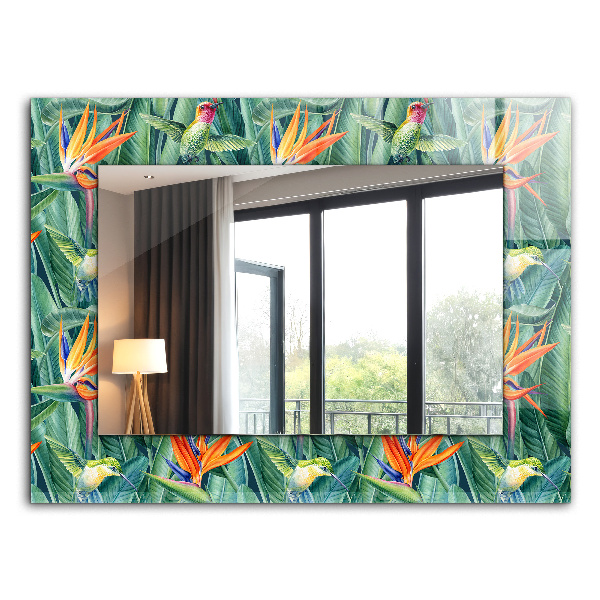 Espelho com moldura decorada em triângulos pretos e cinzas