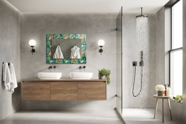 Espelho com moldura decorada em triângulos pretos e cinzas