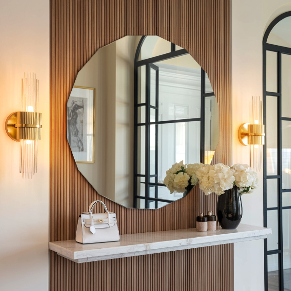 Espelho de forma geométrica design único 60x60 cm