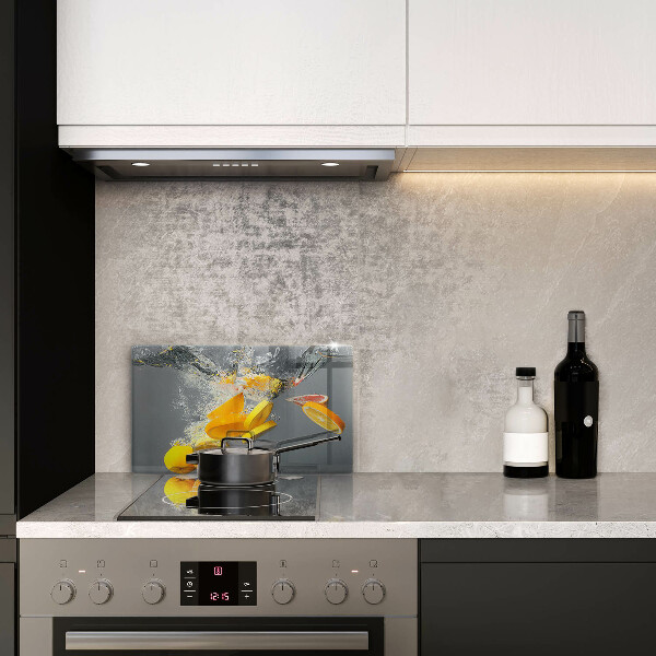 Cobertura de indução Limões em água