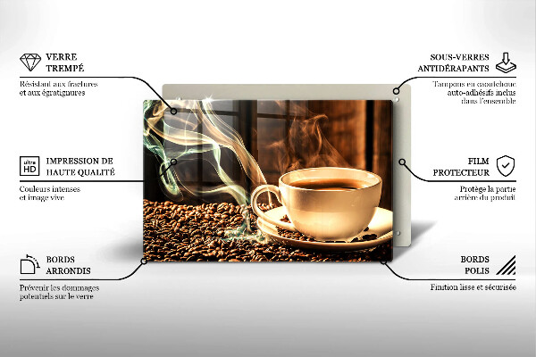 Protetor de fogão de vidro Uma xícara e grãos de café